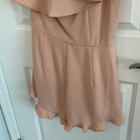 Adorable One Shoulder Romper NWT - Picture 12 of 16